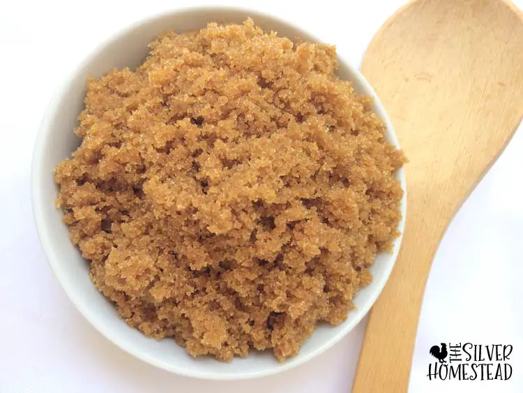 brown sugar made from scratch using white sugar and molasses